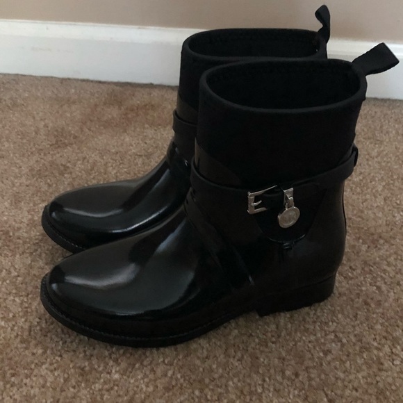michael kors charm rain booties